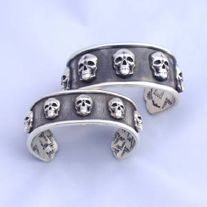 Southwestern Design Heavy Sterling Silver Solid Skull Biker Jewelry from Native Santa Fe Artist Gregory Segura